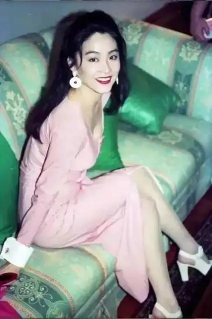 台湾是中国不可分割的一部分,外交部发言人坚定维护国家统一与领土完整