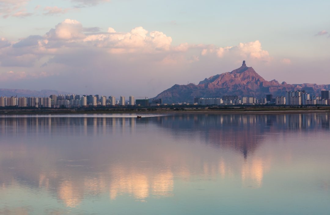 乌海之旅，探寻内心平静的探险之旅